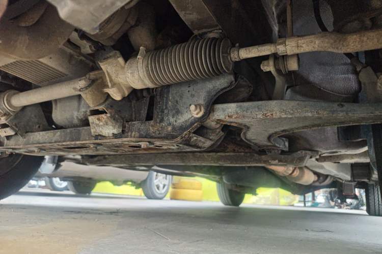 Used Wuling Hongguang 2014 1.5L S Standard Version Chassis Front Left