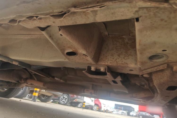 Used Wuling Hongguang 2014 1.5L S Comfort Model Chassis Front Right