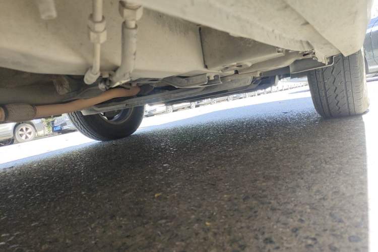 Used Wuling Hongguang 2014 1.5L S Standard Version Chassis Front Right