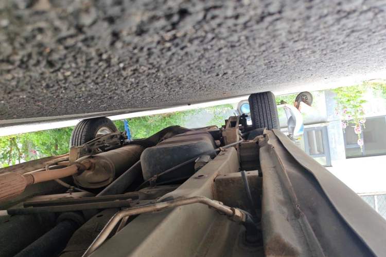 Used Wuling Hongguang 2014 1.5L S Luxury Model Chassis Front Right