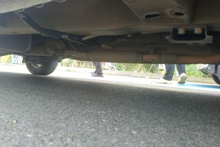 Used Wuling Hongguang 2014 1.5L S Standard Version Chassis Front Right