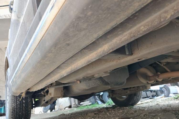 Used Wuling Hongguang 2014 1.5L S Luxury Model Chassis Front Right