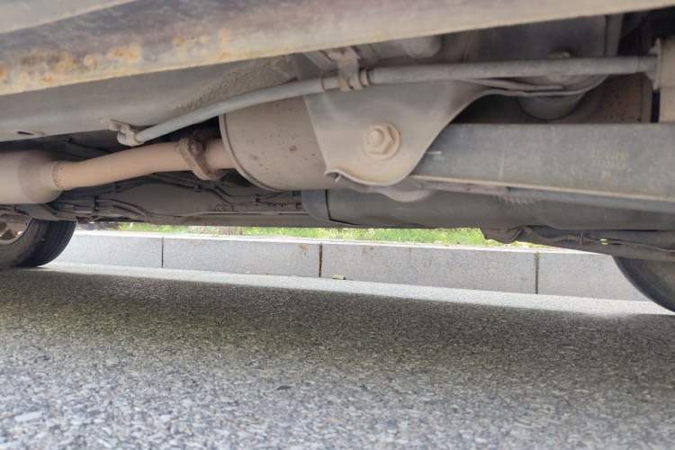 Used Wuling Hongguang 2014 1.5L S Comfort Model Chassis Rear Left