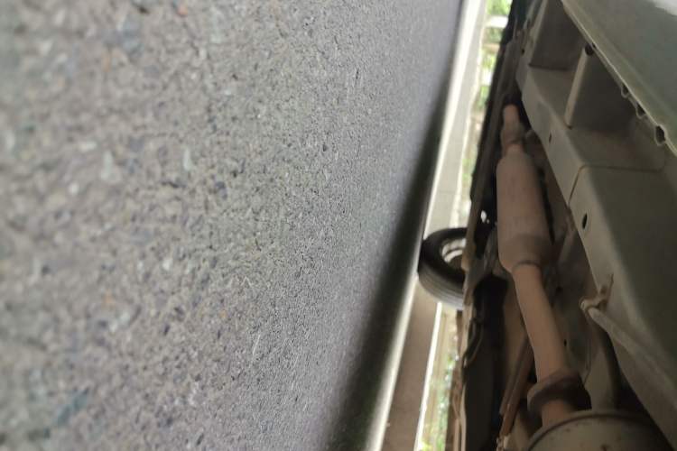 Used Wuling Hongguang 2014 1.5L Standard Version Chassis Rear Left