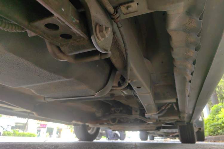 Used Wuling Hongguang 2014 1.5L S Luxury Model Chassis Rear Right