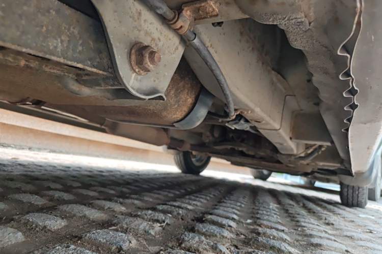 Used Wuling Hongguang 2014 1.5L Standard Version Chassis Rear Right