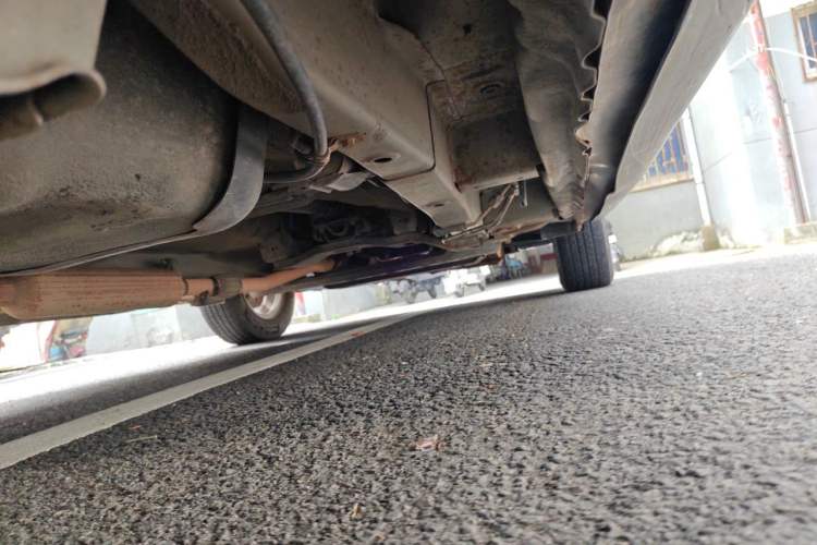 Used Wuling Hongguang 2014 1.5L S Luxury Model Chassis Rear Right