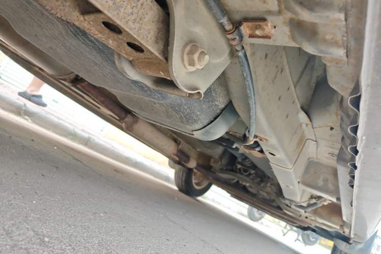 Used Wuling Hongguang 2014 1.5L S Standard Version Chassis Rear Right