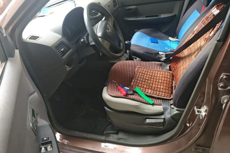Used Wuling Hongguang 2014 1.5L S Standard Version Driver Seat