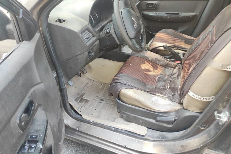 Used Wuling Hongguang 2014 1.5L S Standard Version Driver Seat