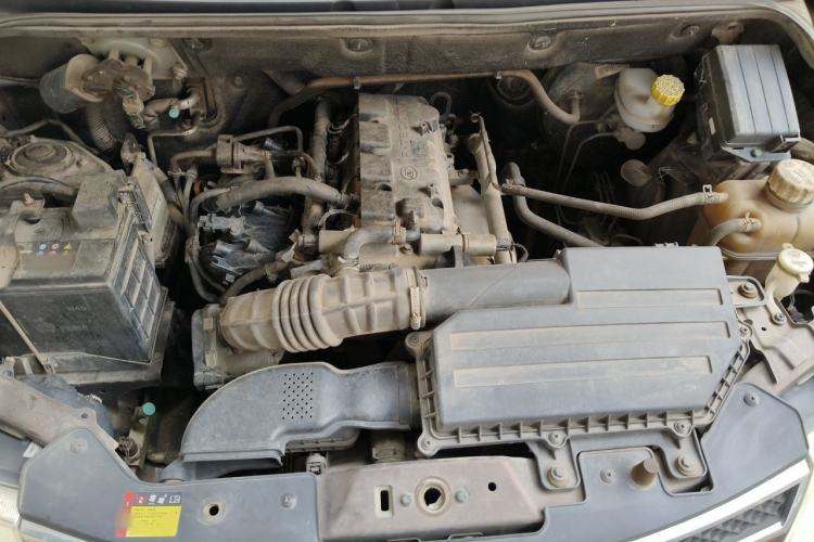 Used Wuling Hongguang 2014 1.2L S Standard Version China IV Standard Engine Bay