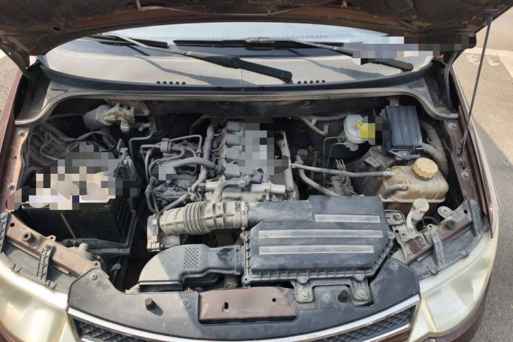 Used Wuling Hongguang 2014 1.5L S Standard Version Engine Bay