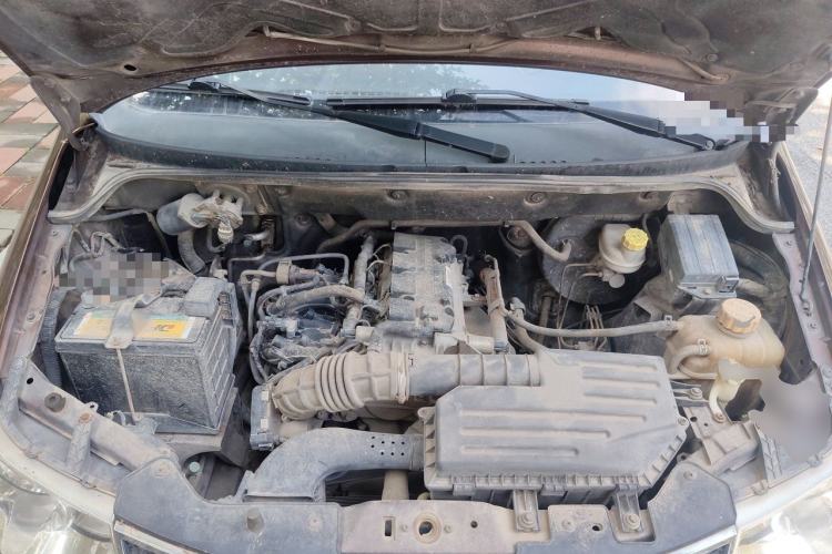 Used Wuling Hongguang 2014 1.5L S Comfort Model Engine Bay