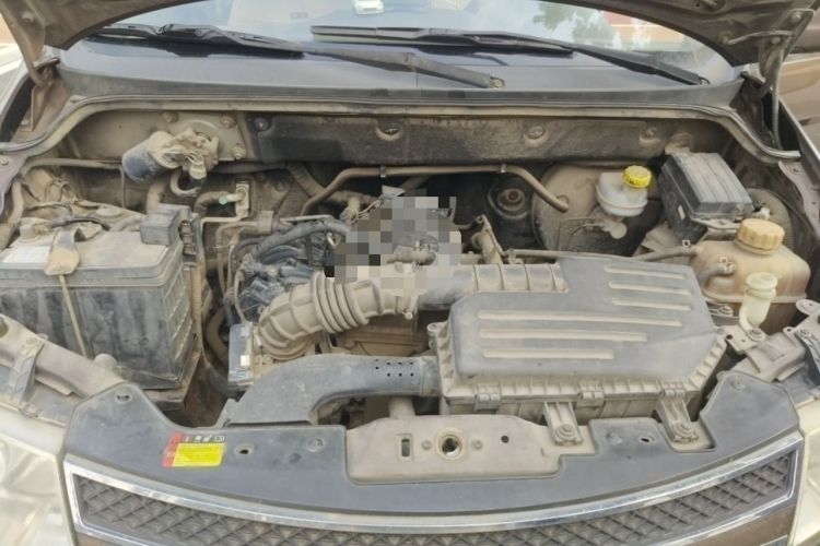 Used Wuling Hongguang 2014 1.5L S Standard Version Engine Bay