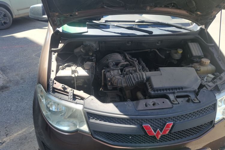 Used Wuling Hongguang 2014 1.2L Base Model China IV Engine Bay Right