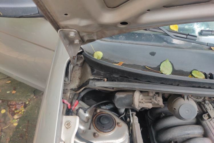 Used Wuling Hongguang 2014 1.2L Base Model China IV Engine Bay Right
