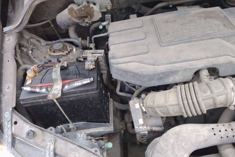 Used Wuling Hongguang 2014 1.5L S Luxury Model Engine Bay Right