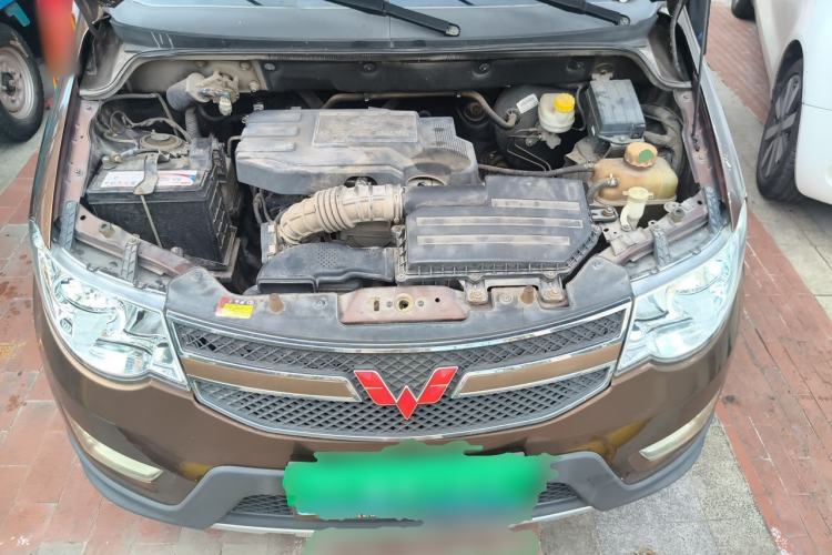 Used Wuling Hongguang 2014 1.5L S Comfort Model Engine Bay