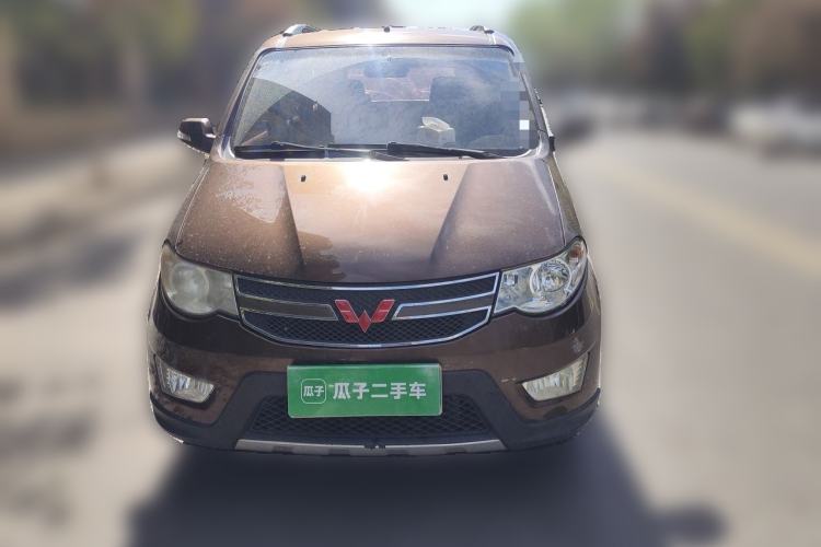 Used Wuling Hongguang 2014 1.5L S Standard Version Front