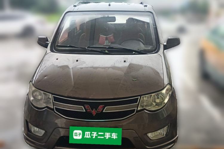 Used Wuling Hongguang 2014 1.5L S Standard Version Front