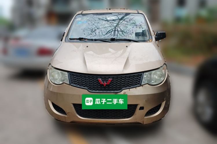 Used Wuling Hongguang 2014 1.5L Base Version Front