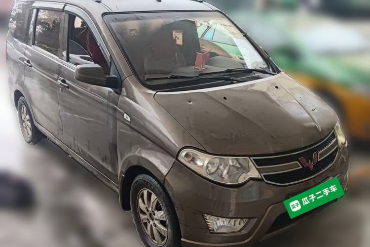 Used Wuling Hongguang 2014 1.5L S Standard Version Front Right 45 Deg