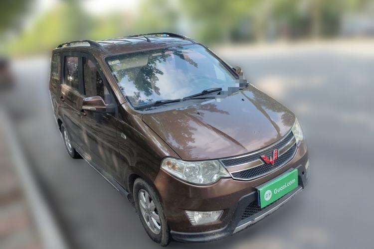 Used Wuling Hongguang 2014 1.5L S Comfort Model Front Right 45 Deg