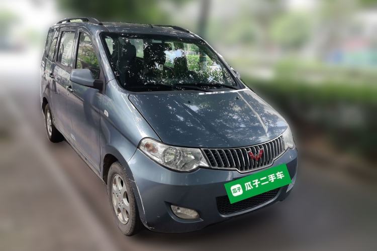 Used Wuling Hongguang 2014 1.5L Standard Version Front Right 45 Deg