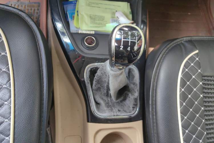 Used Wuling Hongguang 2014 1.5L S Luxury Model Gear Lever