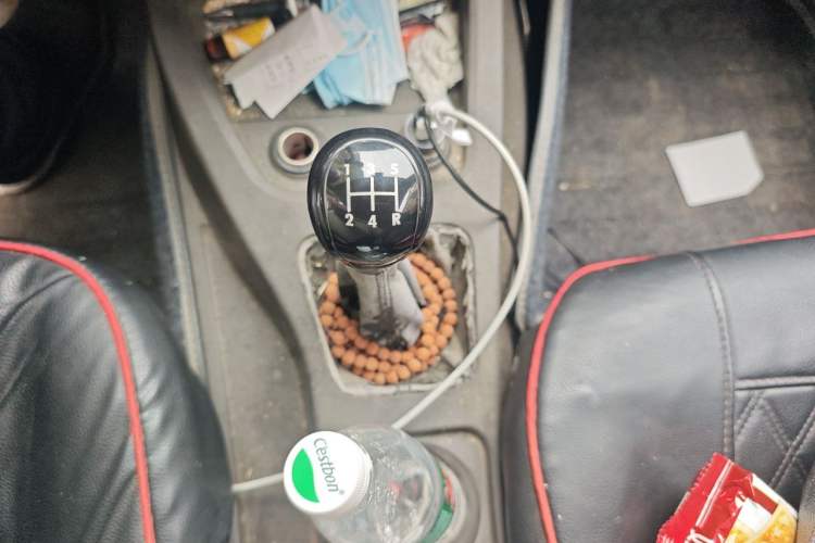 Used Wuling Hongguang 2014 1.5L Base Version Gear Lever