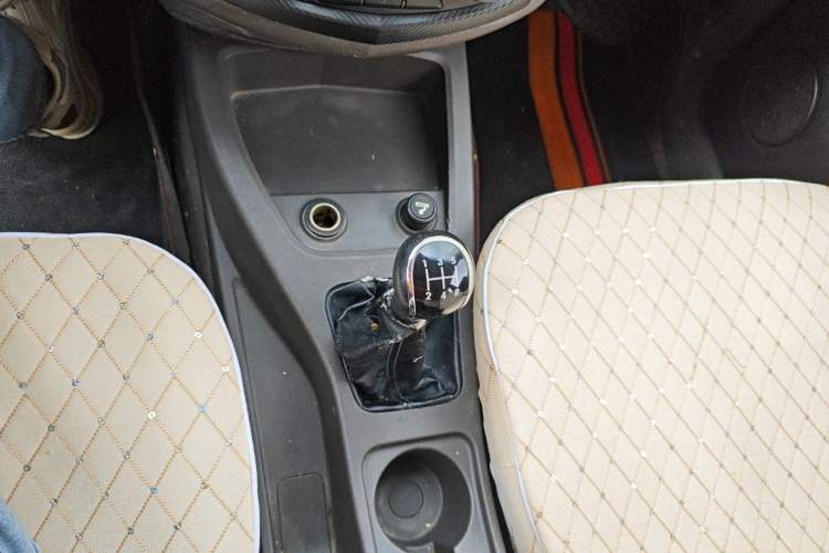 Used Wuling Hongguang 2014 1.2L Base Model China IV Gear Lever