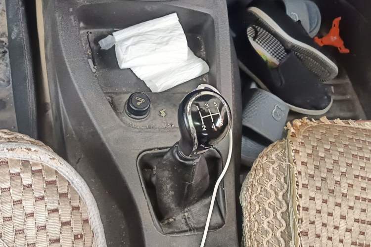 Used Wuling Hongguang 2014 1.5L S Standard Version Gear Lever