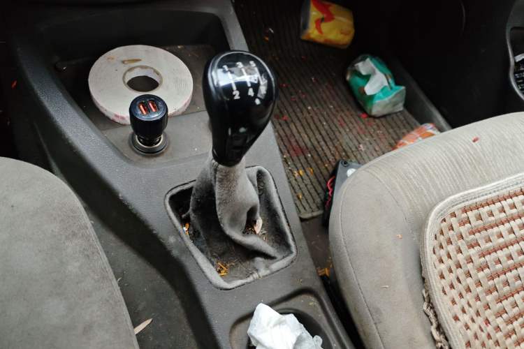 Used Wuling Hongguang 2014 1.5L Base Version Gear Lever