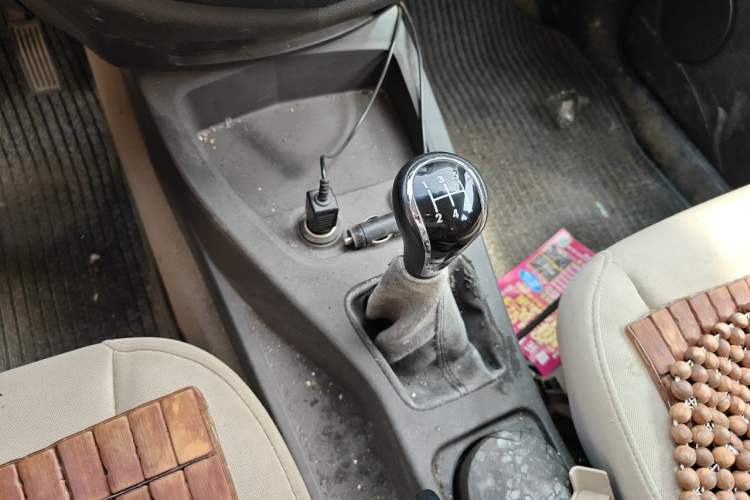Used Wuling Hongguang 2014 1.5L S Standard Version Gear Lever