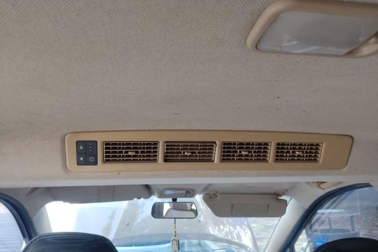 Used Wuling Hongguang 2014 1.5L S Comfort Model Headliner
