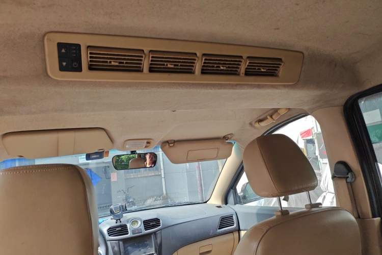 Used Wuling Hongguang 2014 1.5L S Luxury Model Headliner
