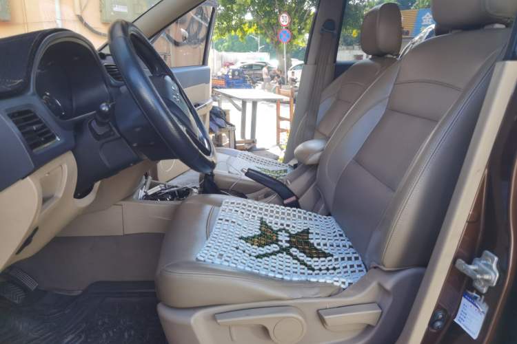 Used Wuling Hongguang 2014 1.5L S Comfort Model Left Front Seat