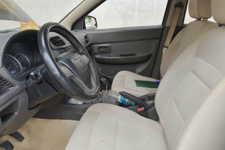 Used Wuling Hongguang 2014 1.2L S Standard Version China IV Standard Left Front Seat