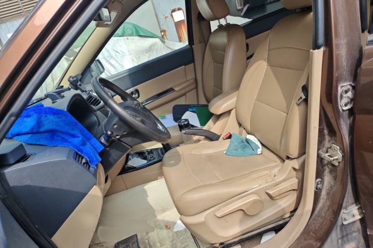 Used Wuling Hongguang 2014 1.5L S Luxury Model Left Front Seat