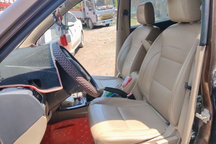 Used Wuling Hongguang 2014 1.5L S Luxury Model Left Front Seat