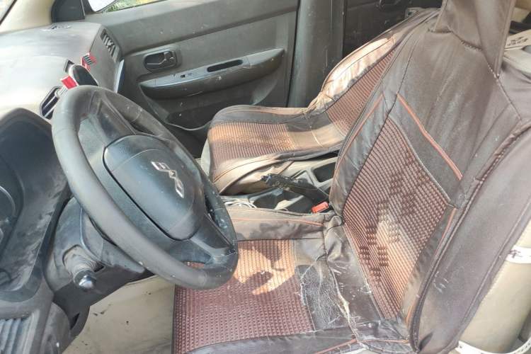 Used Wuling Hongguang 2014 1.5L S Standard Version Left Front Seat