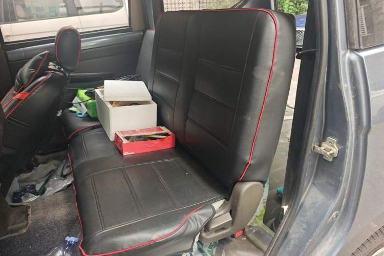 Used Wuling Hongguang 2014 1.5L Base Version Left Rear Seat