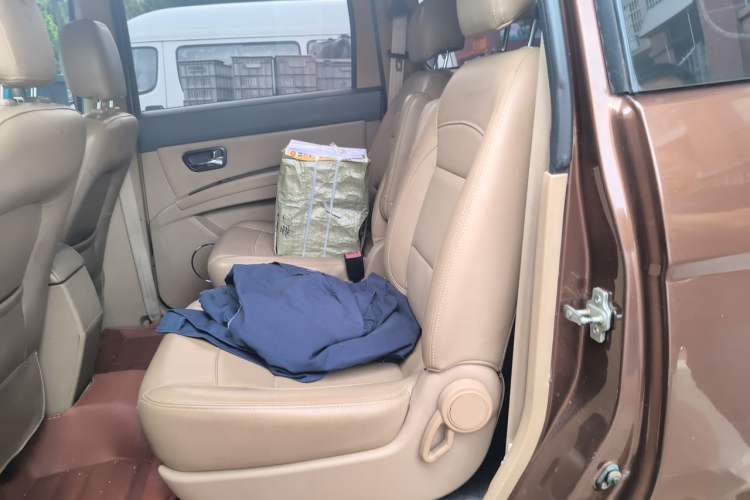 Used Wuling Hongguang 2014 1.5L S Comfort Model Left Rear Seat
