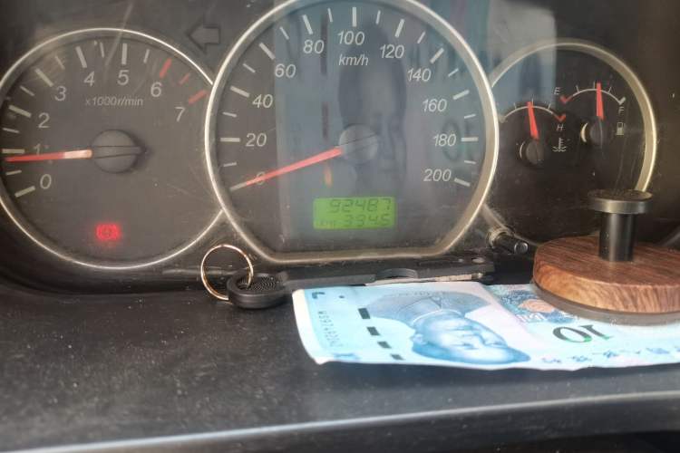 Used Wuling Hongguang 2014 1.2L Base Model China IV Odometer Close Up