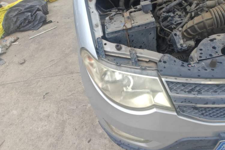 Used Wuling Hongguang 2014 1.5L S Comfort Model Right Front Headlight
