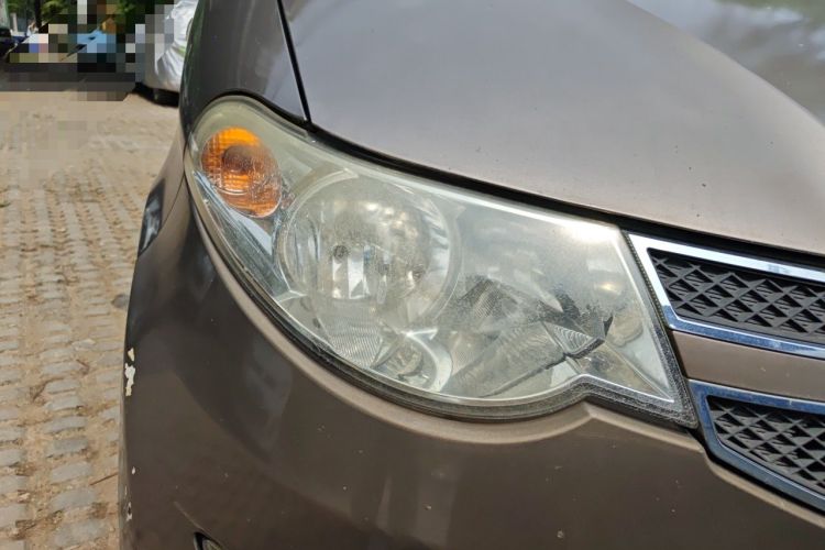 Used Wuling Hongguang 2014 1.5L Standard Version Right Front Headlight