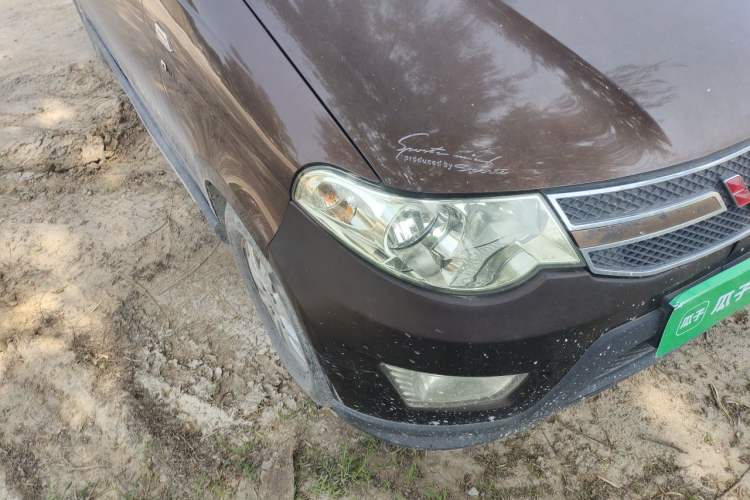 Used Wuling Hongguang 2014 1.5L S Comfort Model Right Front Headlight