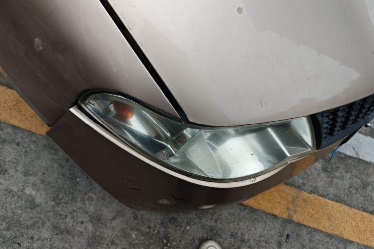 Used Wuling Hongguang 2014 1.5L Base Version Right Front Headlight