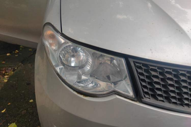 Used Wuling Hongguang 2014 1.2L Base Model China IV Right Front Headlight
