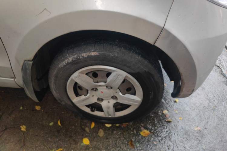 Used Wuling Hongguang 2014 1.2L Base Model China IV Right Front Wheel Hub